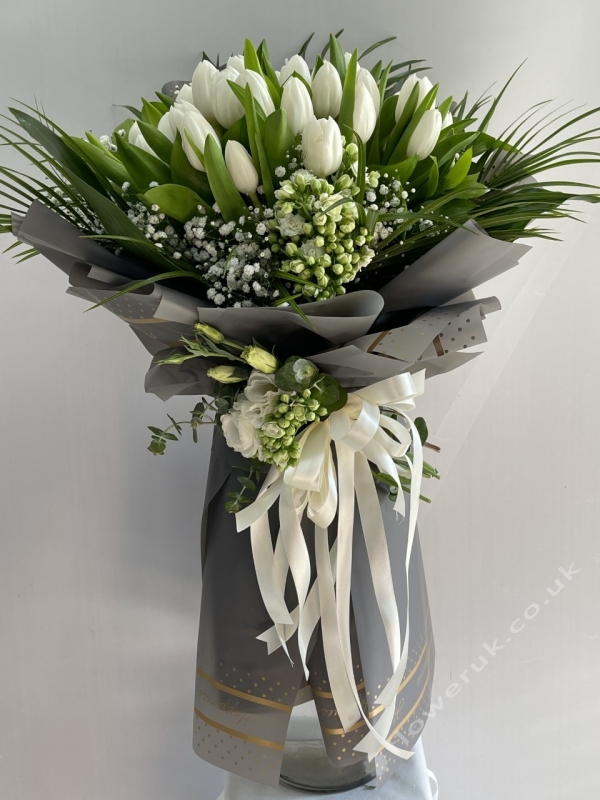 40 White Tulip Bouquet