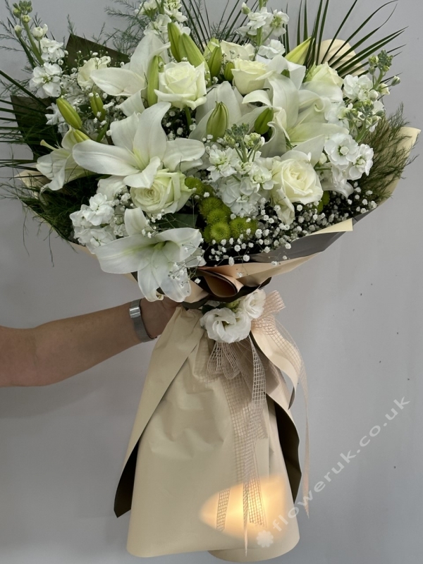 Splendid White Flower Bouquet