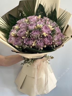 20 Lilac Rose Bouquet