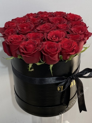 20 Red Roses In Black Box