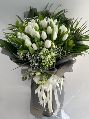 40 White Tulip Bouquet