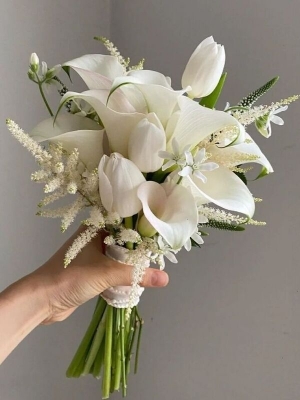 White Calla & Tulip Bridal Bouquet